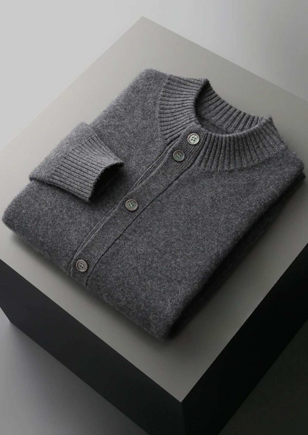 PREMIUM CASHMERE BUTTON CARDIGAN
